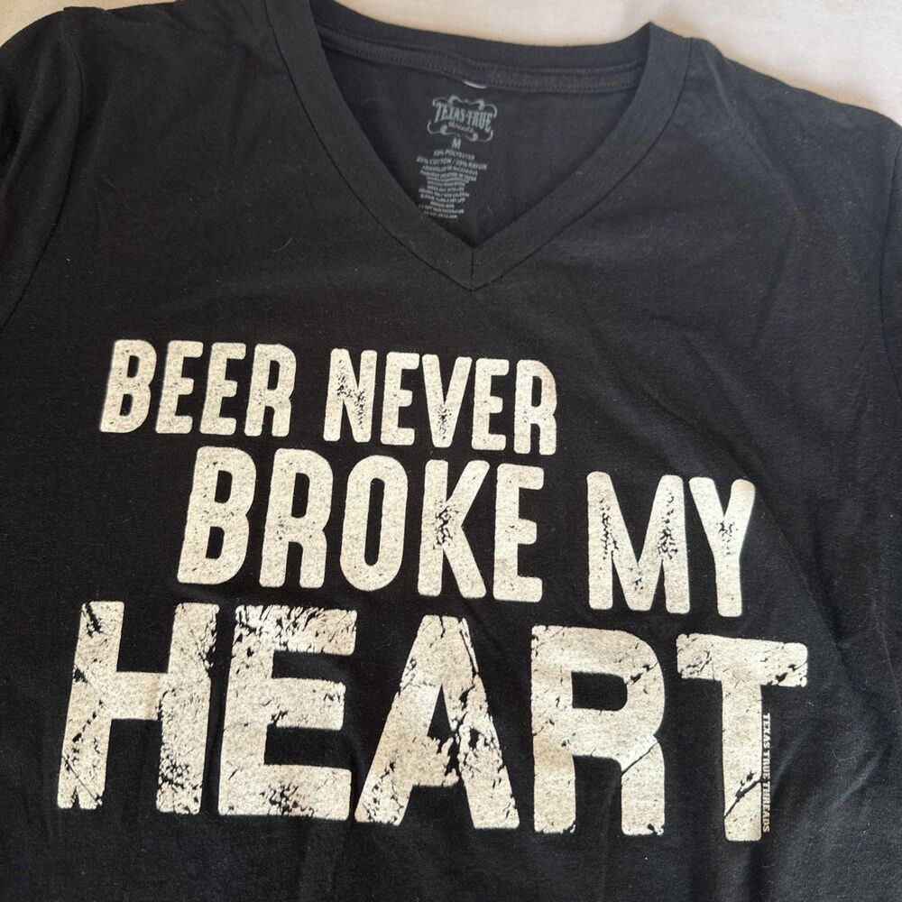 Beer Never Broke My Heart Funny Beer Drinking Women Standard V-Neck Tee